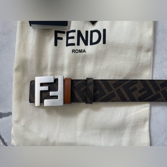 Fendi Cintura Reversible belt in brown/tobacco - Picture 3 of 6